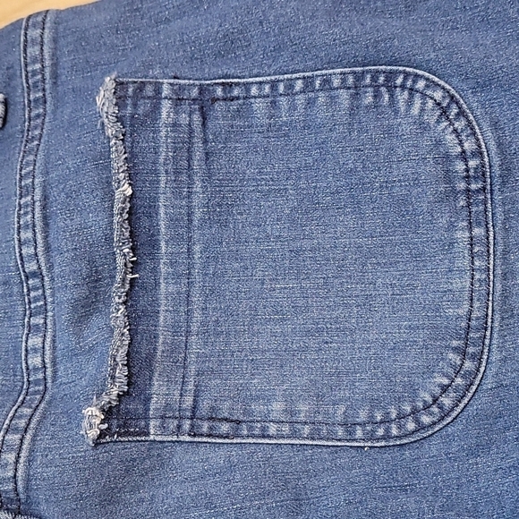 Michael Kors Cropped Ankle Straight Jeans - Picture 13 of 15